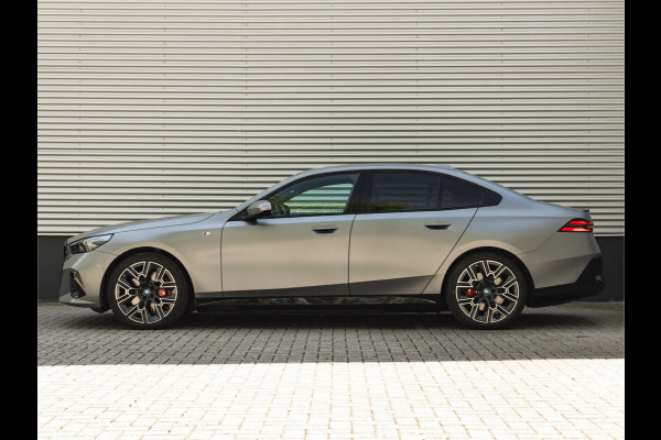 BMW i5 xDrive40 M-Sport Pro - Onderstel Prof - Driving Ass Plus - Harman Kardon eDrive40