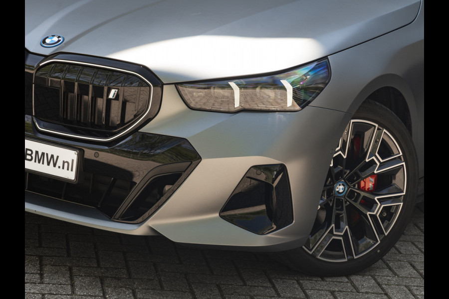 BMW i5 xDrive40 M-Sport Pro - Onderstel Prof - Driving Ass Plus - Harman Kardon eDrive40