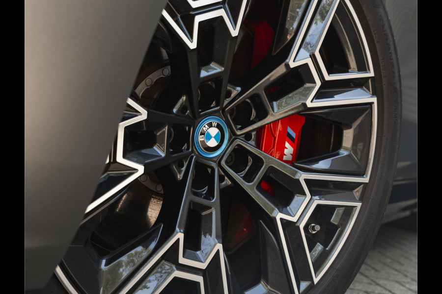 BMW i5 xDrive40 M-Sport Pro - Onderstel Prof - Driving Ass Plus - Harman Kardon eDrive40