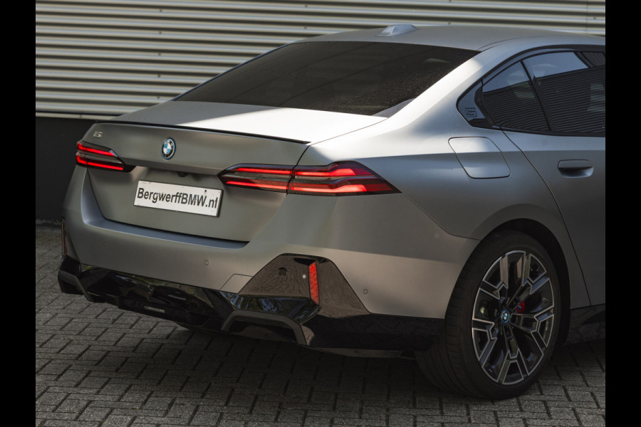 BMW i5 xDrive40 M-Sport Pro - Onderstel Prof - Driving Ass Plus - Harman Kardon eDrive40