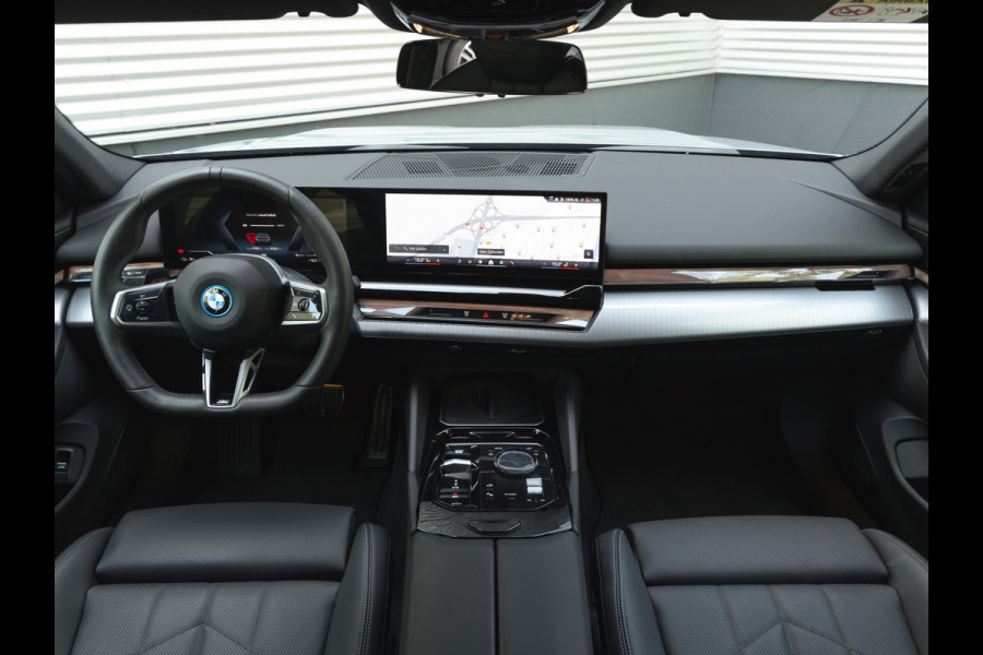 BMW i5 xDrive40 M-Sport Pro - Onderstel Prof - Driving Ass Plus - Harman Kardon eDrive40