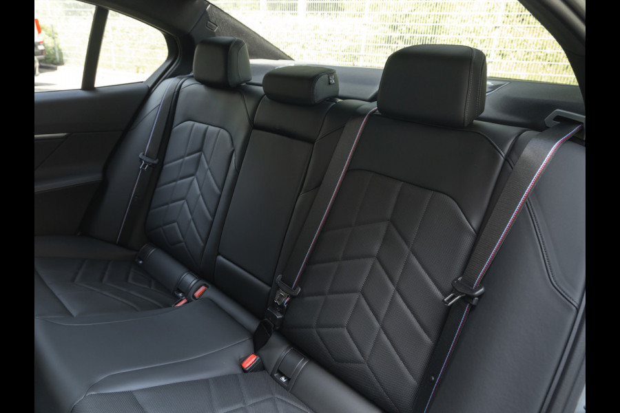 BMW i5 xDrive40 M-Sport Pro - Onderstel Prof - Driving Ass Plus - Harman Kardon eDrive40