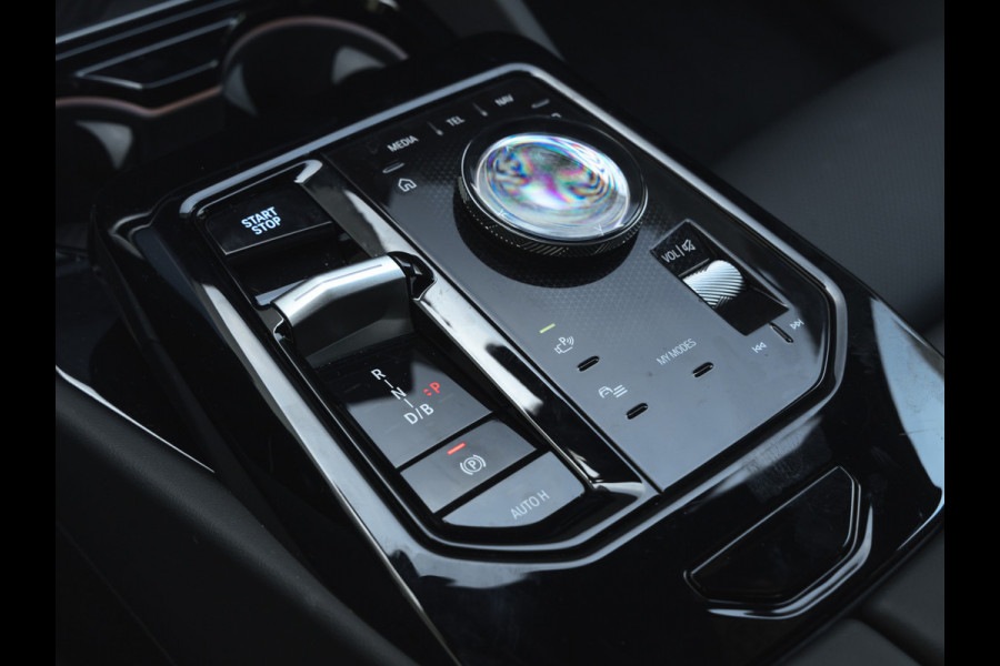 BMW i5 xDrive40 M-Sport Pro - Onderstel Prof - Driving Ass Plus - Harman Kardon eDrive40