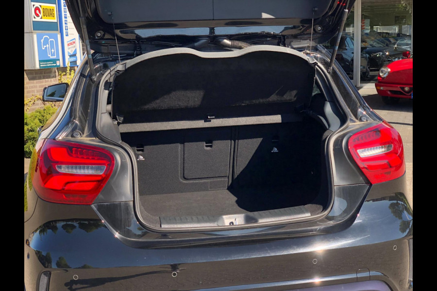 Mercedes-Benz A-Klasse 160 Sport Edition | Navi, Camera, Cruise, Carplay/Android, Half leder | Dealeronderhouden | NAP |