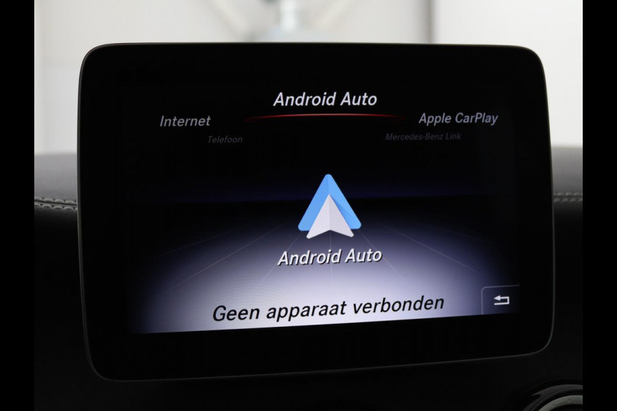Mercedes-Benz GLA 200 Premium Plus AMG| Automaat | LED | Apple Carplay | Sportstoelen | Camera |