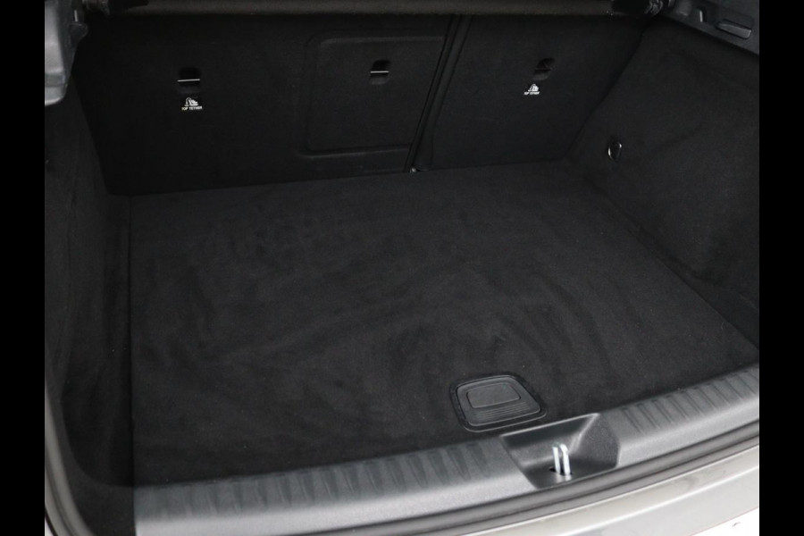 Mercedes-Benz GLA 200 Premium Plus AMG| Automaat | LED | Apple Carplay | Sportstoelen | Camera |