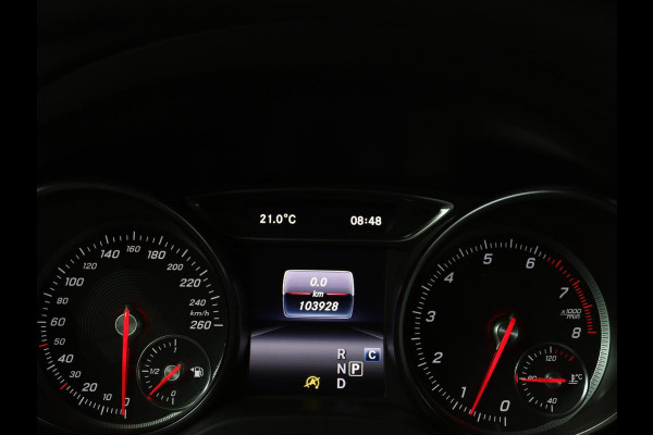 Mercedes-Benz GLA 200 Premium Plus AMG| Automaat | LED | Apple Carplay | Sportstoelen | Camera |
