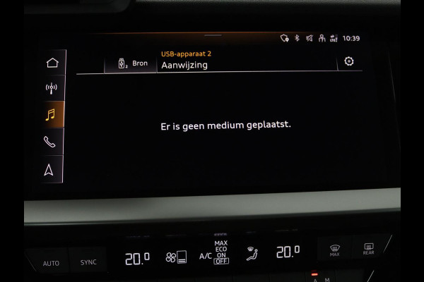 Audi A3 Sportback 35 TFSI Business edition | Panorama Dak | Apple Carplay | Cruise Control |  Navi | LMV | Draadloze Telefoonlader
