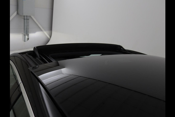 Audi A3 Sportback 35 TFSI Business edition | Panorama Dak | Apple Carplay | Cruise Control |  Navi | LMV | Draadloze Telefoonlader