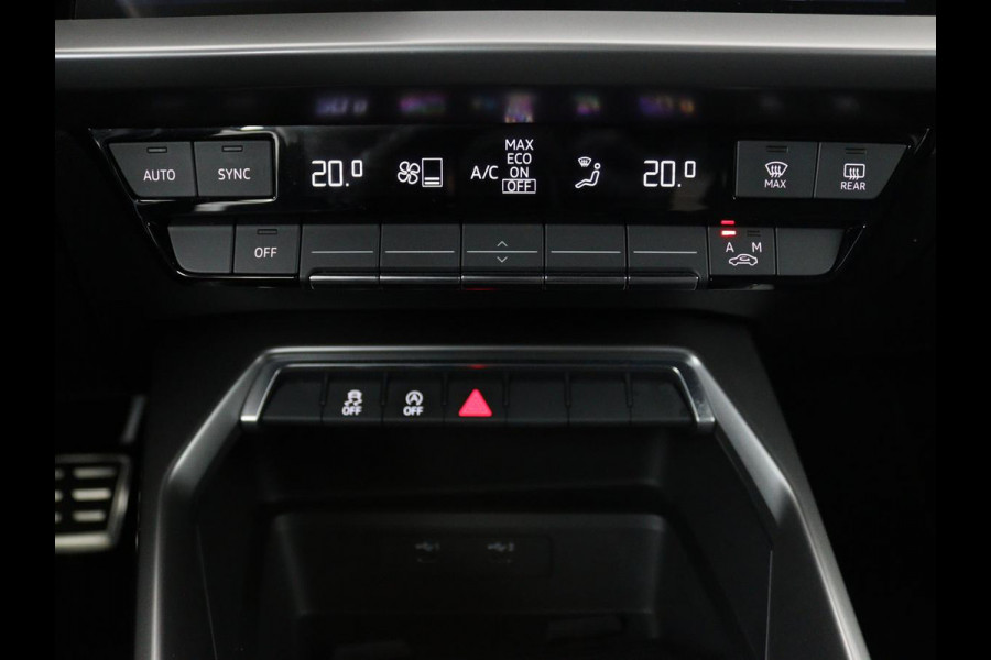 Audi A3 Sportback 35 TFSI Business edition | Panorama Dak | Apple Carplay | Cruise Control |  Navi | LMV | Draadloze Telefoonlader