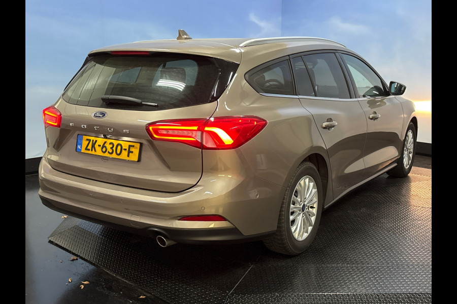 Ford FOCUS Wagon 1.0 EcoBoost Titanium Business Trekhaak, Keyless, Navi,