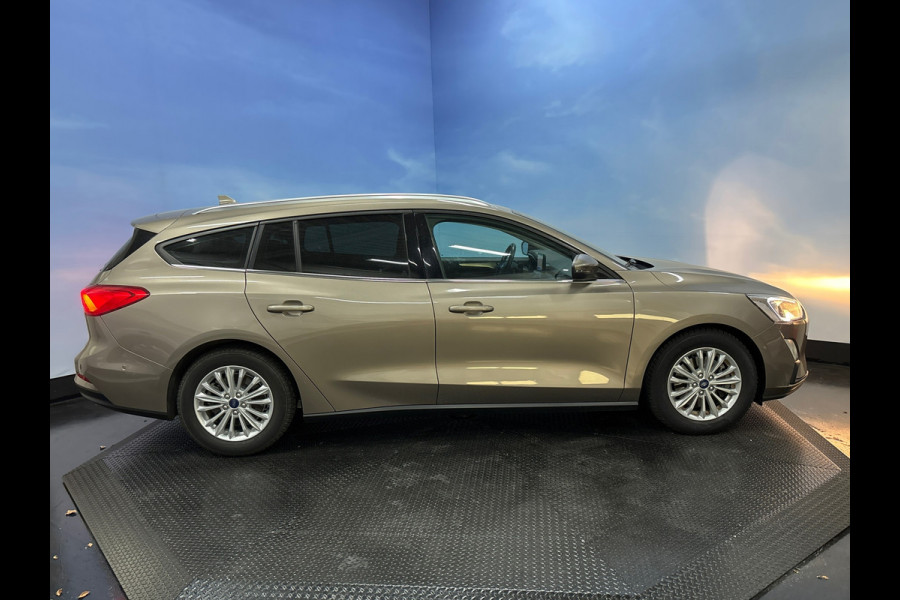 Ford FOCUS Wagon 1.0 EcoBoost Titanium Business Trekhaak, Keyless, Navi,