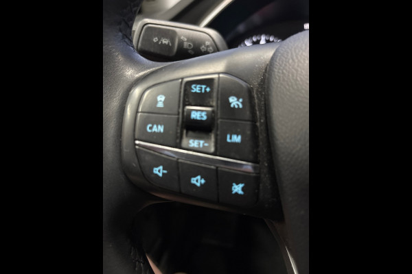 Ford FOCUS Wagon 1.0 EcoBoost Titanium Business Trekhaak, Keyless, Navi,