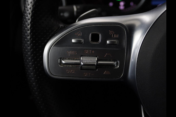 Mercedes-Benz C-Klasse 300de AMG | Head-Up | Adaptive cruise | Stoelverwarming | Carplay | Leder/Alcantara | Memory | Sfeerverlichting | Keyless | Navigatie