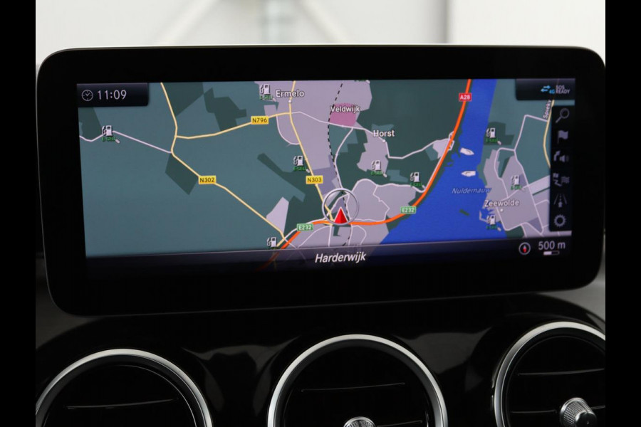 Mercedes-Benz C-Klasse 300de AMG | Head-Up | Adaptive cruise | Stoelverwarming | Carplay | Leder/Alcantara | Memory | Sfeerverlichting | Keyless | Navigatie