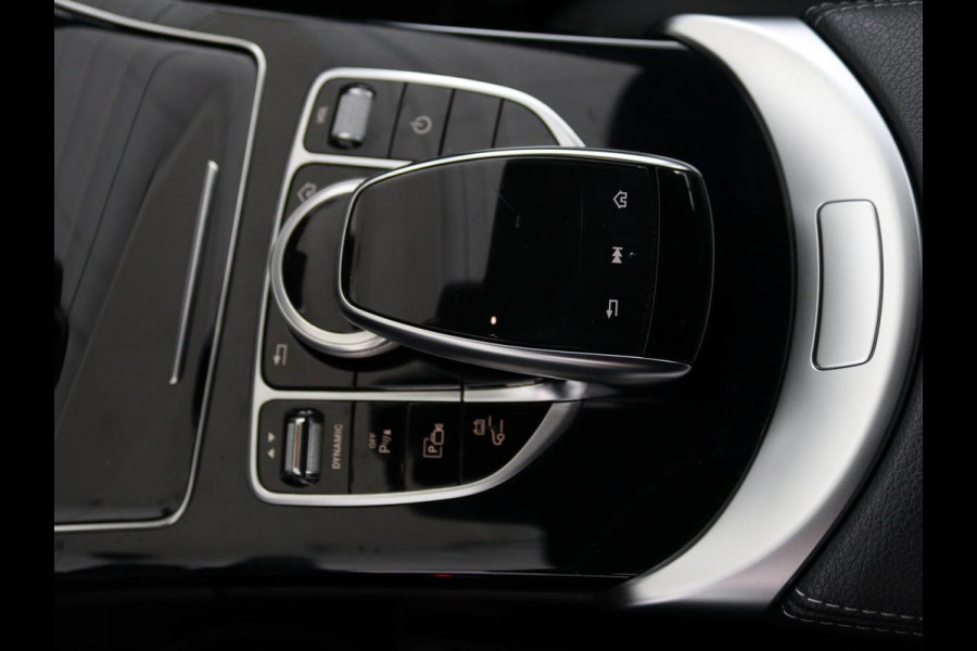 Mercedes-Benz C-Klasse 300de AMG | Head-Up | Adaptive cruise | Stoelverwarming | Carplay | Leder/Alcantara | Memory | Sfeerverlichting | Keyless | Navigatie