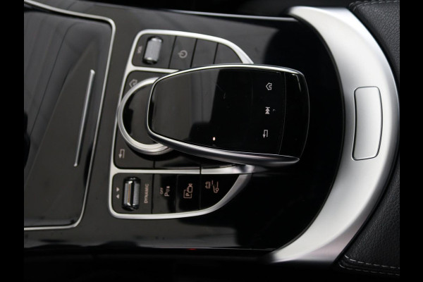 Mercedes-Benz C-Klasse 300de AMG | Head-Up | Adaptive cruise | Stoelverwarming | Carplay | Leder/Alcantara | Memory | Sfeerverlichting | Keyless | Navigatie