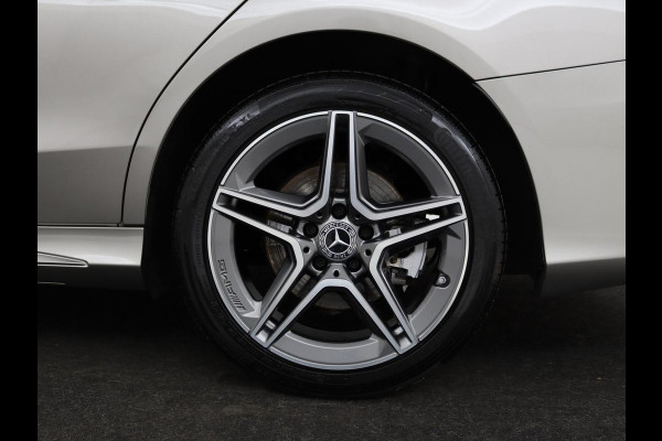 Mercedes-Benz C-Klasse 300de AMG | Head-Up | Adaptive cruise | Stoelverwarming | Carplay | Leder/Alcantara | Memory | Sfeerverlichting | Keyless | Navigatie