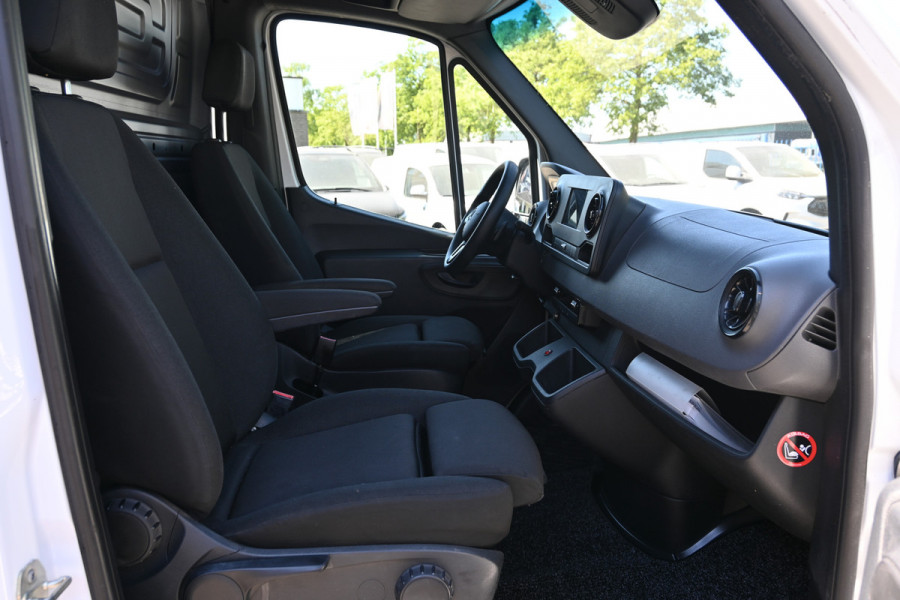 Mercedes-Benz Sprinter 315 CDI L2H2 3500 KG trekhaak, Navigatie met camera