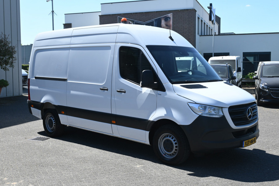 Mercedes-Benz Sprinter 315 CDI L2H2 3500 KG trekhaak, Navigatie met camera