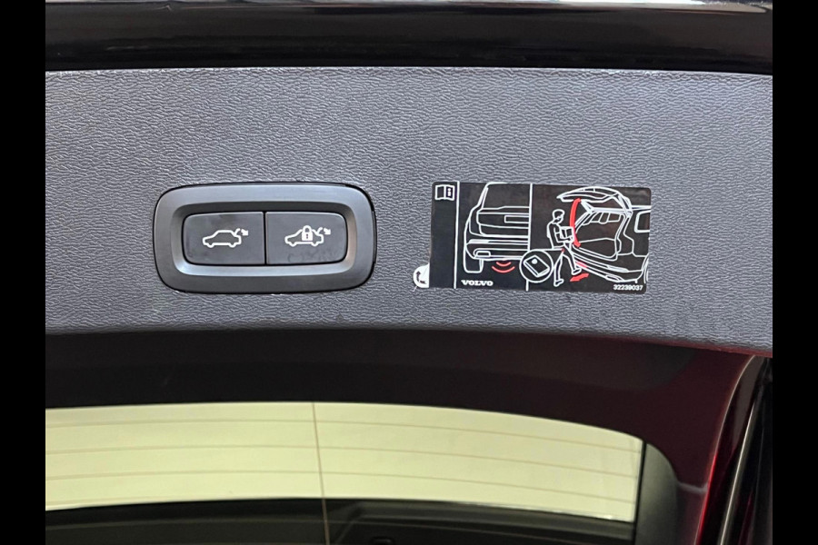Volvo XC40 1.5 T4 Recharge R-Design | Open dak | Harman/Kardon | Adapt. Cruise c. | BLIS