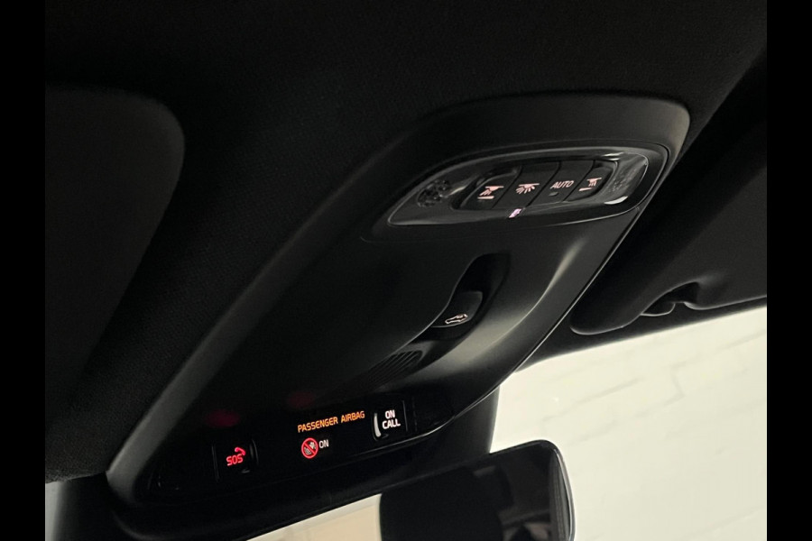 Volvo XC40 1.5 T4 Recharge R-Design | Open dak | Harman/Kardon | Adapt. Cruise c. | BLIS