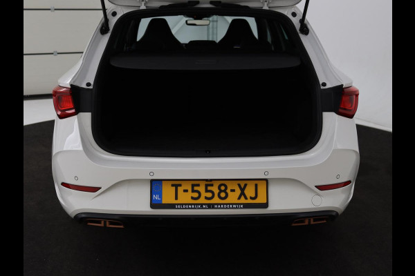 CUPRA Leon 1.4 e-Hybrid VZ Business Panoramadak | LED | CarPlay |  Sfeerverlichting | Stuur- en stoelverwarming | Camera | Adaptive Cruise | Dodehoek Detectie | LMV