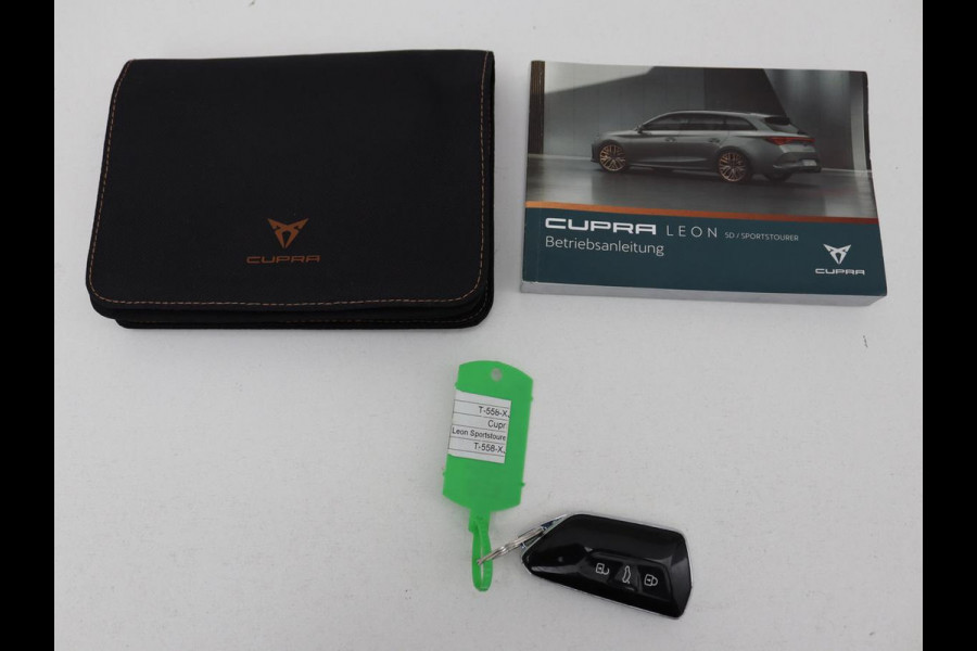 CUPRA Leon 1.4 e-Hybrid VZ Business Panoramadak | LED | CarPlay |  Sfeerverlichting | Stuur- en stoelverwarming | Camera | Adaptive Cruise | Dodehoek Detectie | LMV