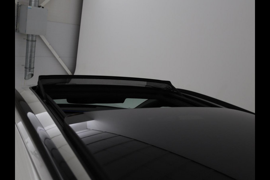 CUPRA Leon 1.4 e-Hybrid VZ Business Panoramadak | LED | CarPlay |  Sfeerverlichting | Stuur- en stoelverwarming | Camera | Adaptive Cruise | Dodehoek Detectie | LMV