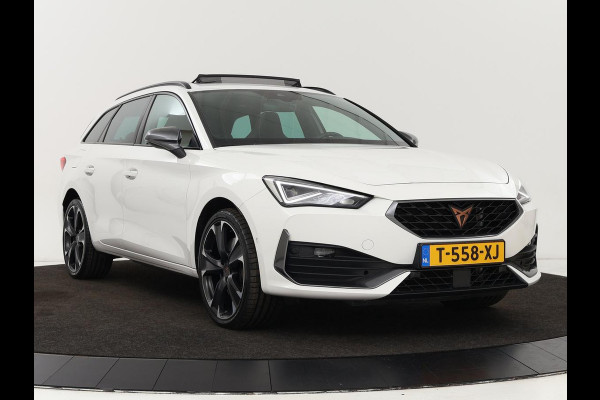 CUPRA Leon 1.4 e-Hybrid VZ Business Panoramadak | LED | CarPlay |  Sfeerverlichting | Stuur- en stoelverwarming | Camera | Adaptive Cruise | Dodehoek Detectie | LMV