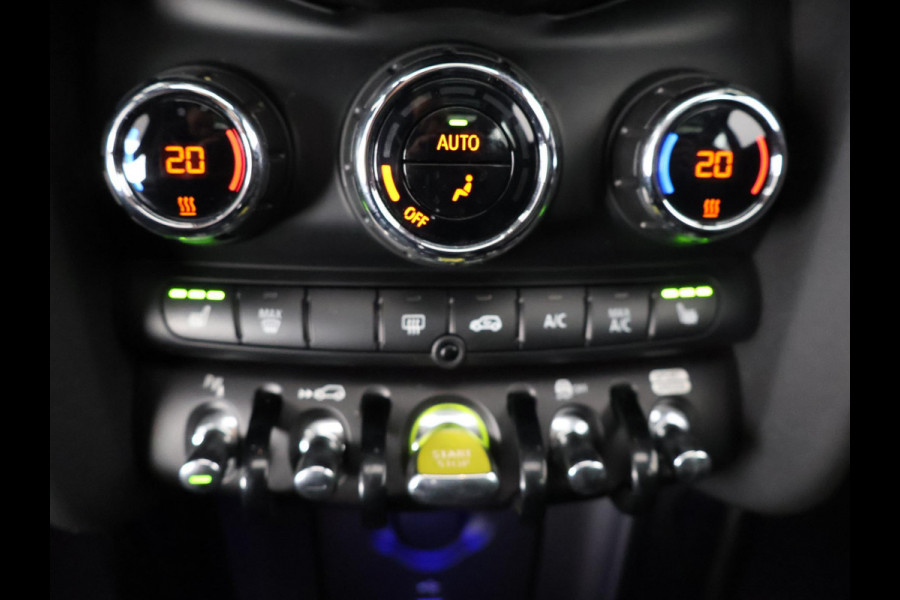 MINI Yours 33 KWH.1e EIG ACCU 98 % !! BIJNA 2021. SCHUIFDAK. LEDER . GARANTIE TOT 2 JAAR *!