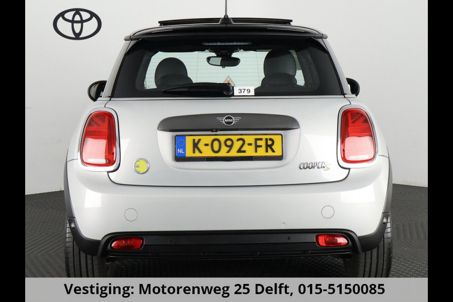 MINI Yours 33 KWH.1e EIG ACCU 98 % !! BIJNA 2021. SCHUIFDAK. LEDER . GARANTIE TOT 2 JAAR *!