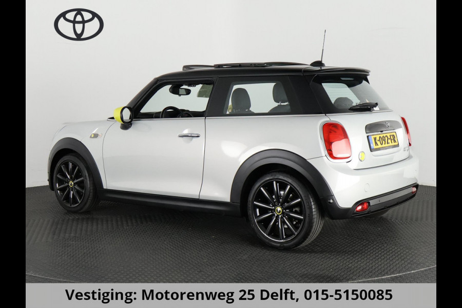 MINI Yours 33 KWH.1e EIG ACCU 98 % !! BIJNA 2021. SCHUIFDAK. LEDER . GARANTIE TOT 2 JAAR *!