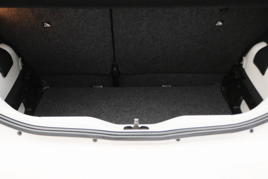 Volkswagen up! 1.0 BMT move up! 5-Deurs, Airco, Bluetooth, DAB, Elektrische Pakket, AUX