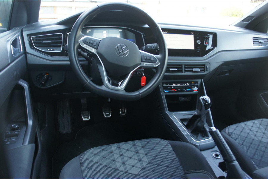 Volkswagen Polo 1.0 TSI 3x R-Line Acc|Camera|CarPlay|IQ_Light
