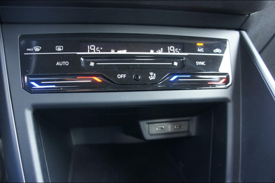 Volkswagen Polo 1.0 TSI 3x R-Line Acc|Camera|CarPlay|IQ_Light
