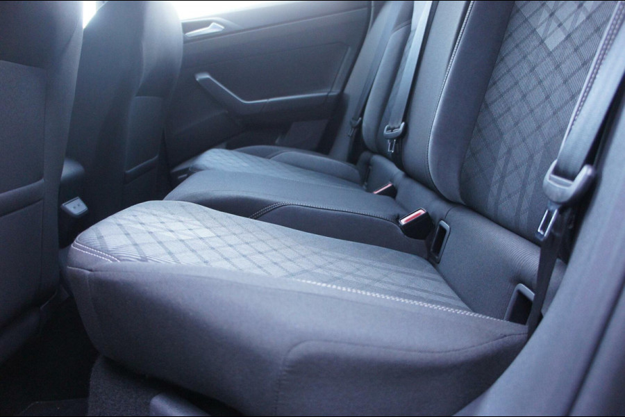 Volkswagen Polo 1.0 TSI 3x R-Line Acc|Camera|CarPlay|IQ_Light