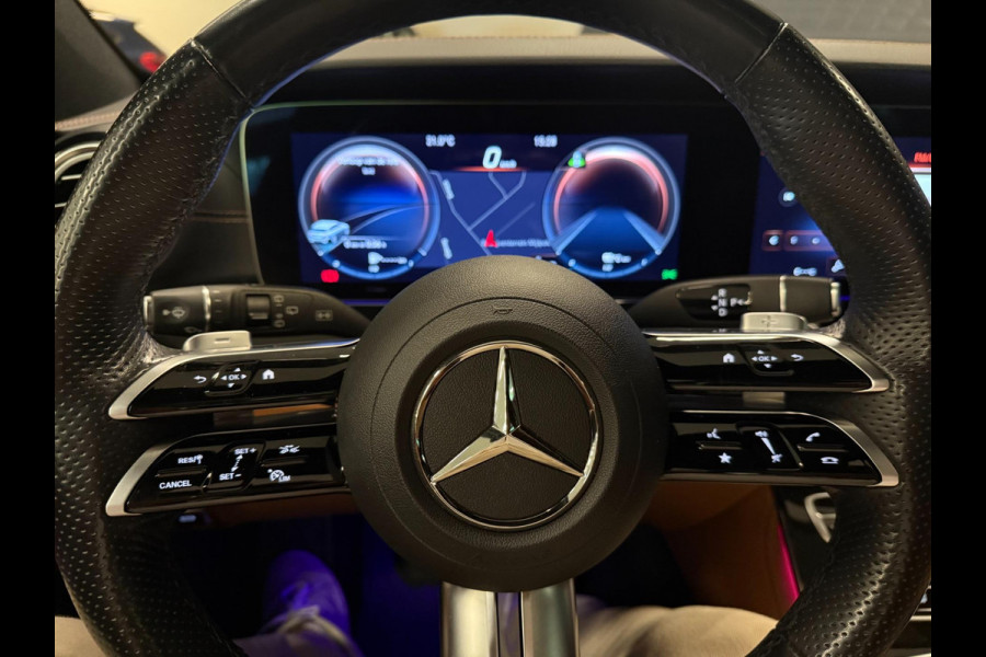 Mercedes-Benz E-Klasse Estate 300 e AMG Line PANO/BURMESTER/LEDER/DAB/CAM/SFEERVERLICHTING///