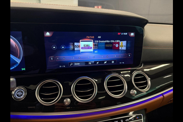 Mercedes-Benz E-Klasse Estate 300 e AMG Line PANO/BURMESTER/LEDER/DAB/CAM/SFEERVERLICHTING///