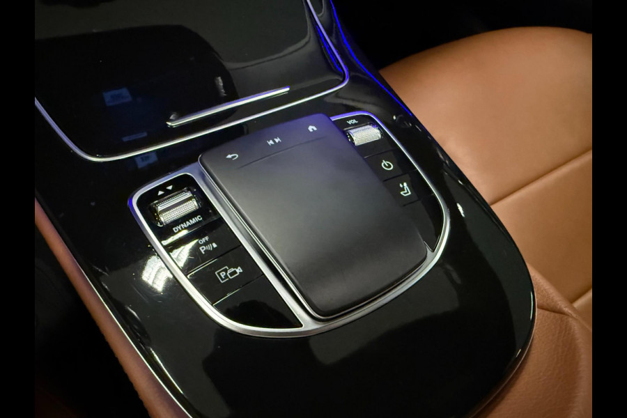 Mercedes-Benz E-Klasse Estate 300 e AMG Line PANO/BURMESTER/LEDER/DAB/CAM/SFEERVERLICHTING///