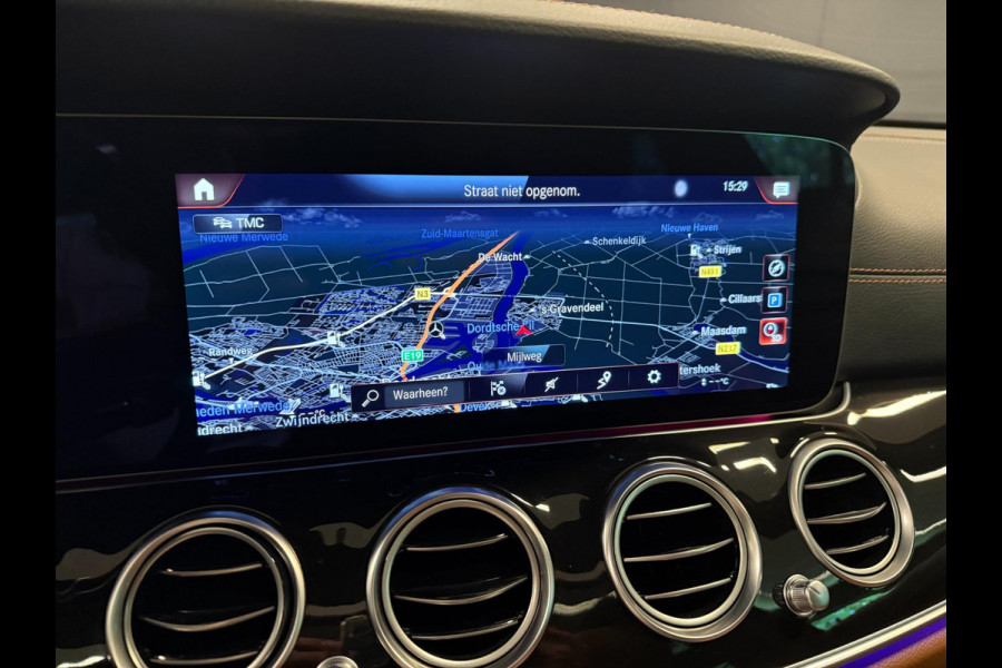 Mercedes-Benz E-Klasse Estate 300 e AMG Line PANO/BURMESTER/LEDER/DAB/CAM/SFEERVERLICHTING///