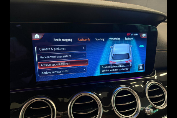 Mercedes-Benz E-Klasse Estate 300 e AMG Line PANO/BURMESTER/LEDER/DAB/CAM/SFEERVERLICHTING///