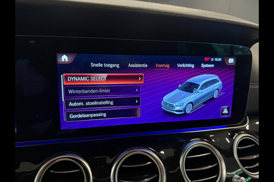 Mercedes-Benz E-Klasse Estate 300 e AMG Line PANO/BURMESTER/LEDER/DAB/CAM/SFEERVERLICHTING///