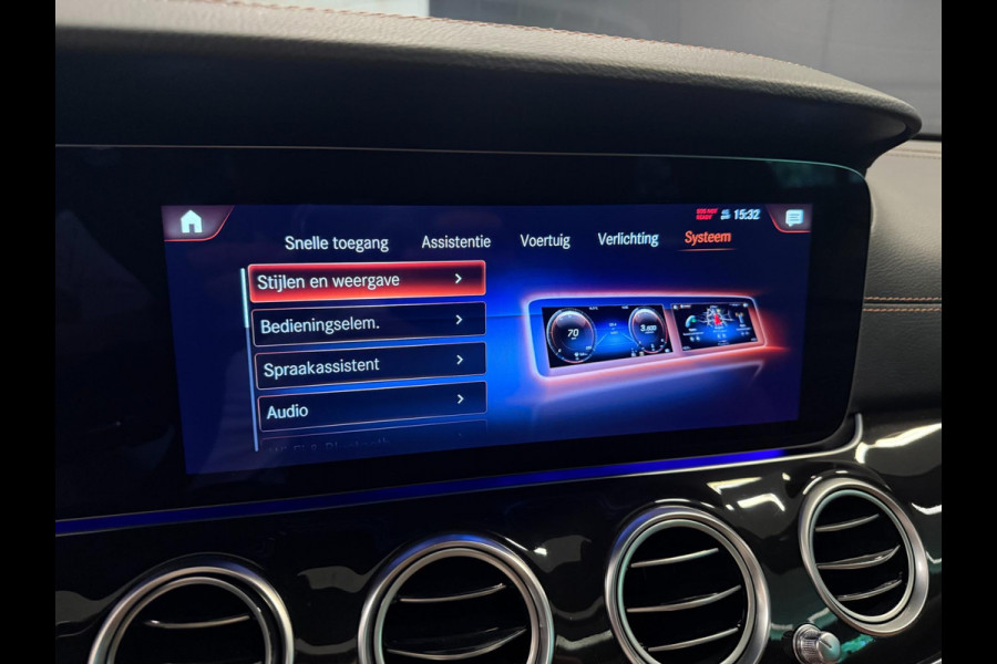 Mercedes-Benz E-Klasse Estate 300 e AMG Line PANO/BURMESTER/LEDER/DAB/CAM/SFEERVERLICHTING///