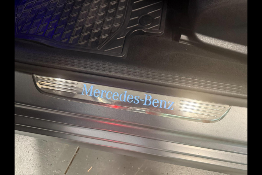 Mercedes-Benz E-Klasse Estate 300 e AMG Line PANO/BURMESTER/LEDER/DAB/CAM/SFEERVERLICHTING///