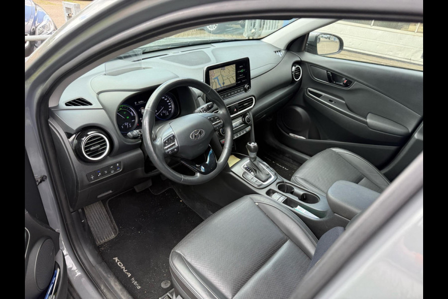 Hyundai Kona 1.6 GDI HEV Premium 104pk Trekhaak | Achteruitrijcamera | Head Up Display | Volledig Leder | Dodehoeksensoren