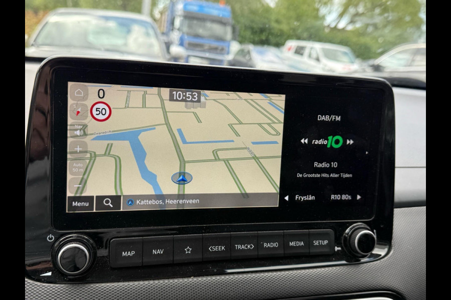 Hyundai Kona 1.6 GDI HEV Premium 104pk Trekhaak | Achteruitrijcamera | Head Up Display | Volledig Leder | Dodehoeksensoren