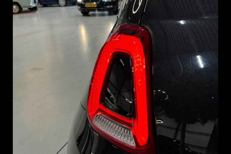 Fiat 500 1.2 Lounge Garantie Panoramadak Uconnect Bluetooth LED Rijklaar