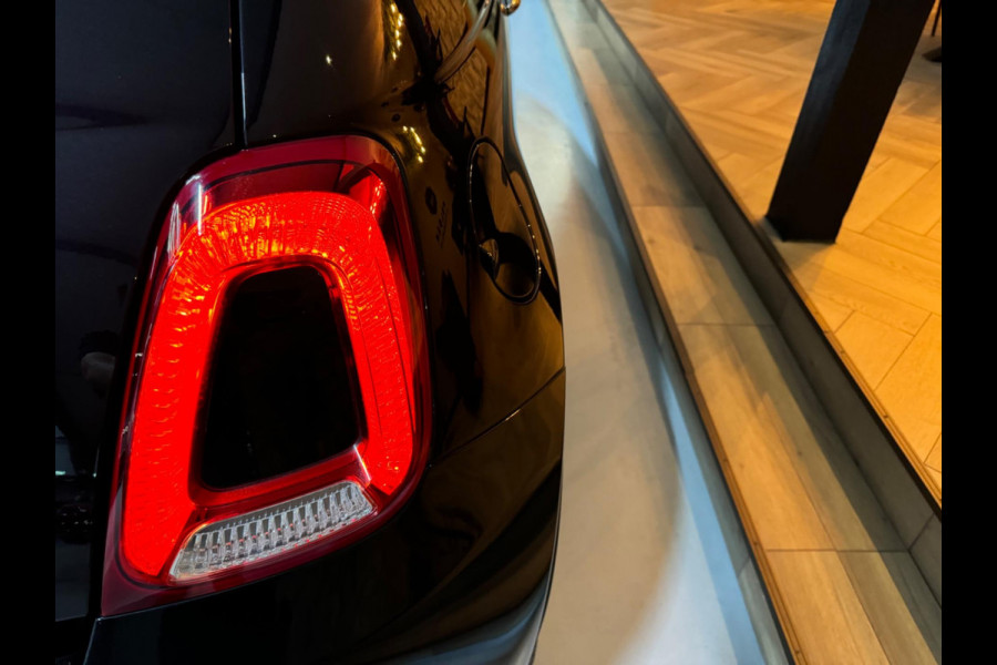 Fiat 500 1.2 Lounge Garantie Panoramadak Uconnect Bluetooth LED Rijklaar