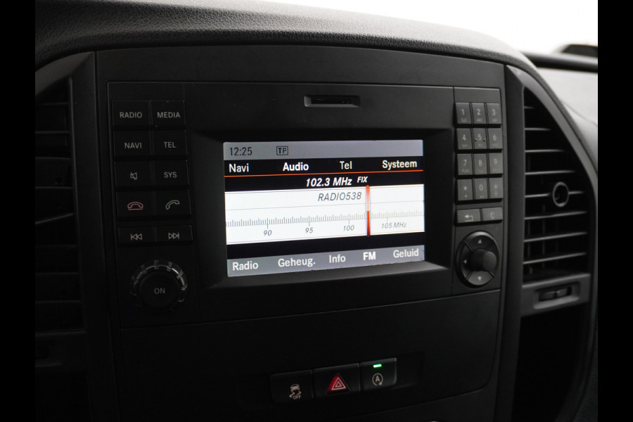 Mercedes-Benz Vito 114CDI 136PK Lang Trekhaak Camera Navi Cruise Control Pdc Regen/Lichtsensor Park-Assistent Led Bluetooth Betonplex Vloer Schuifdeur Wandbekleding